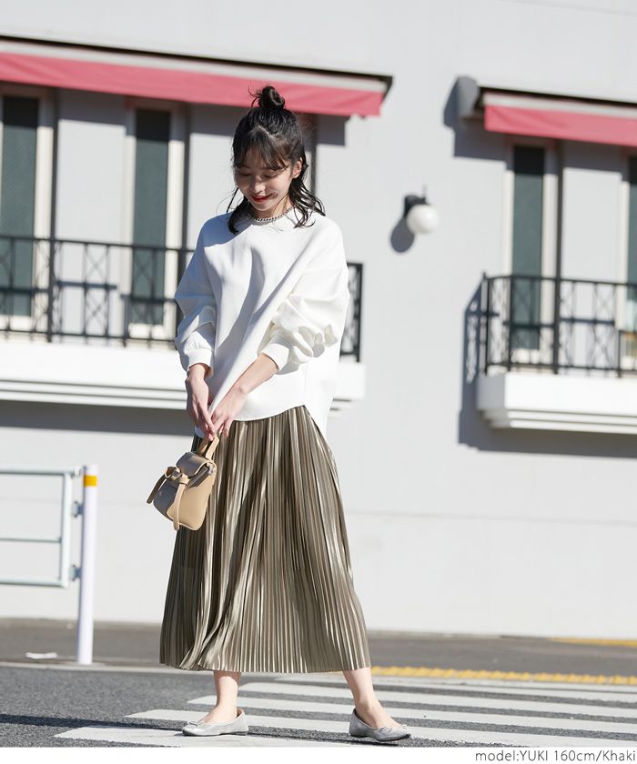 日本 COCA - [定番] 光澤百搭百褶長裙-卡其