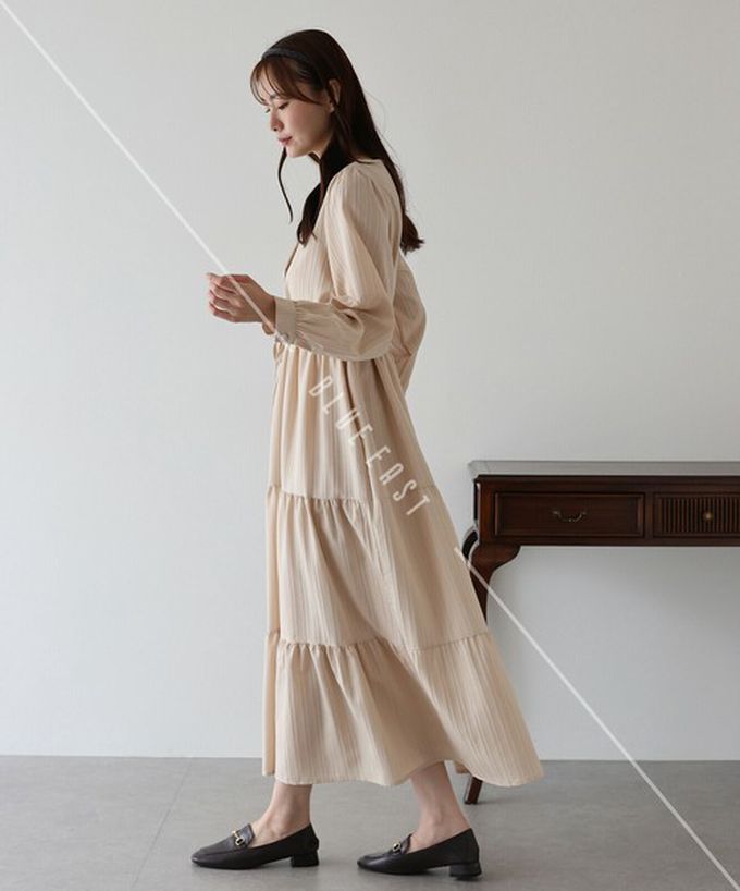 日本 BLUE EAST - 美型桃心領腰綁帶分層泡泡袖洋裝-黑