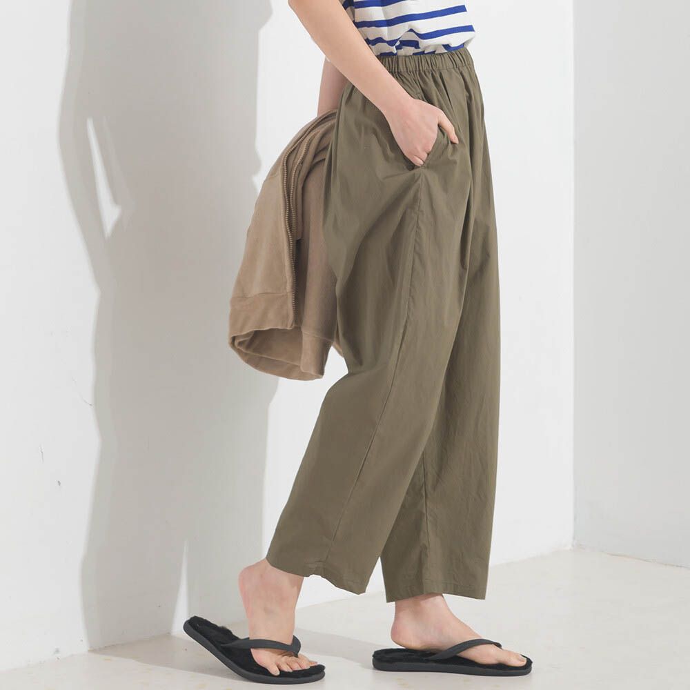 100%棉 皺褶感休閒寬褲-軍綠