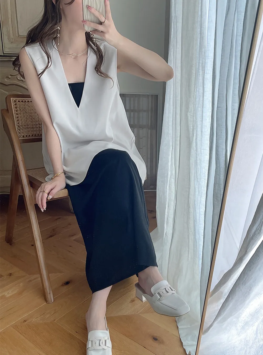 日本 GRL - 優雅V領無袖西裝背心-深灰 (F)