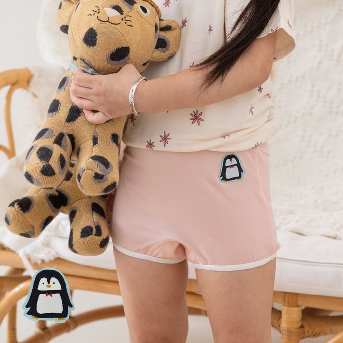 貝柔 Peilou - 天絲棉舒膚平衡童女四角褲-貼布繡-3件組-小貓*1+企鵝*2-粉+橘