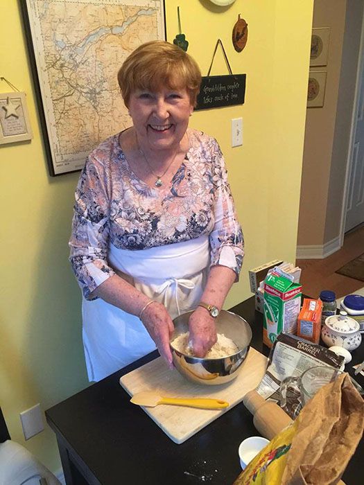 熱樂煎 - 媽咪愛特惠組-爆漿乳酪三明治-經典6入-原味x2+火腿x2+培根x2-贈檸檬磅蛋糕2片