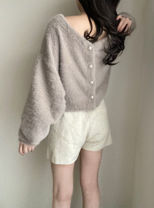 日本 GRL - 溫柔V領珍珠釦短絨小外套-黑 (F)