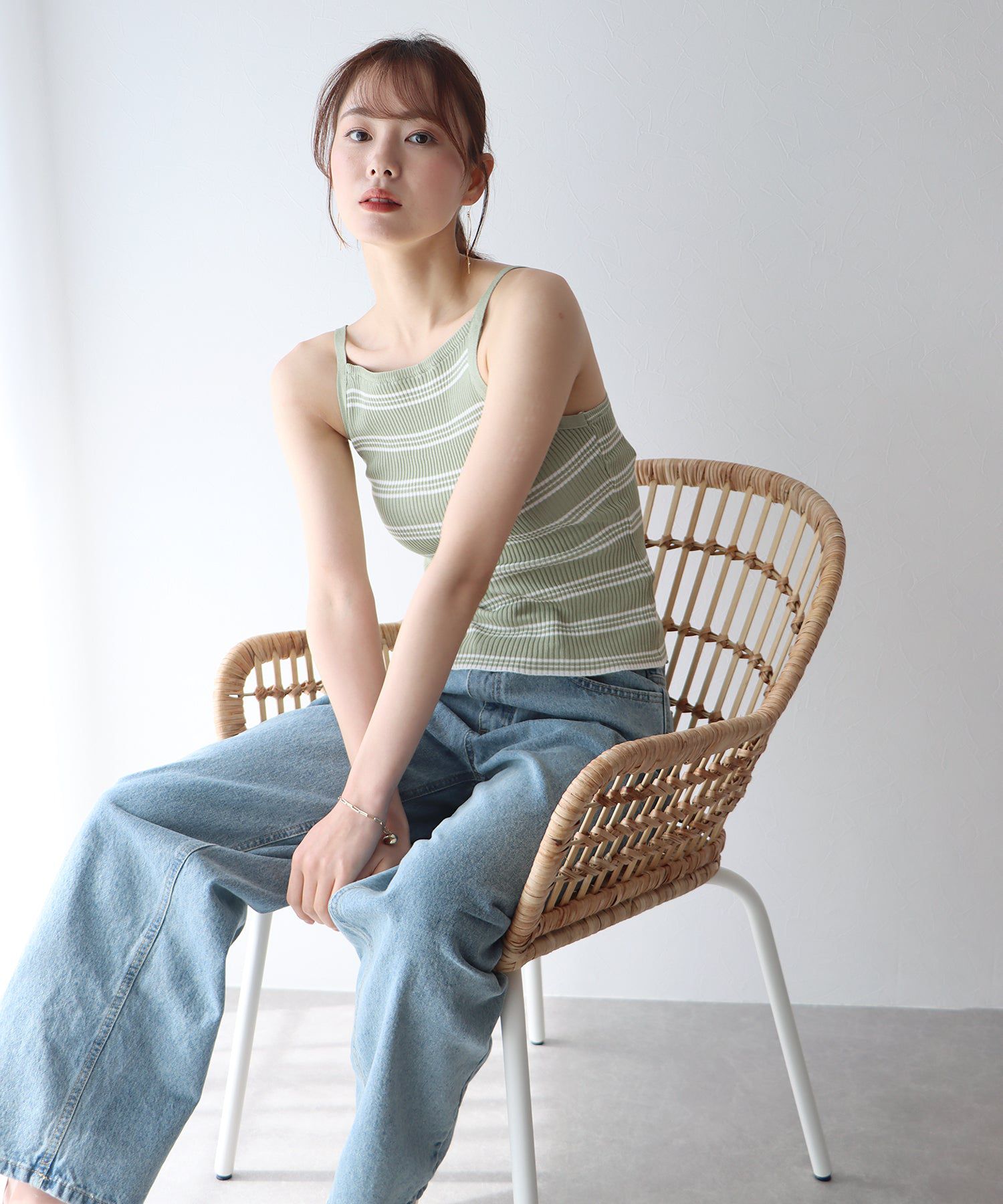 日本 BLUE EAST - 彈性羅紋無袖上衣/內搭-條紋-黑