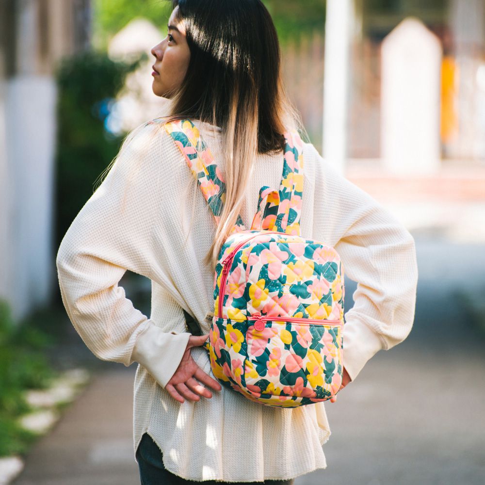 印花樂 inBlooom - 鋪棉後揹包-印花樂 x UULIN/荷包蛋花朵-粉色 (22 x 29.5 x 12.5 cm)