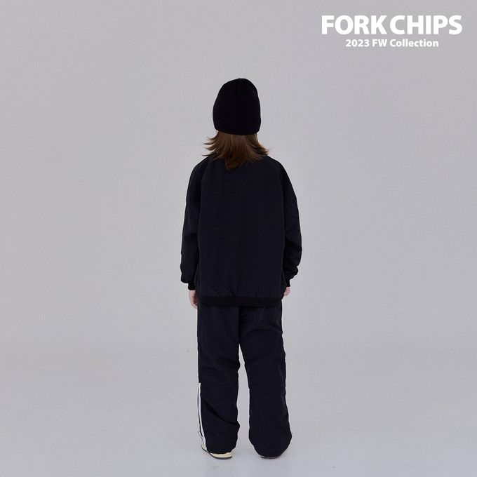 韓國 FORK CHIPS - 鬆緊腰穿越星星防風休閒長褲-黑
