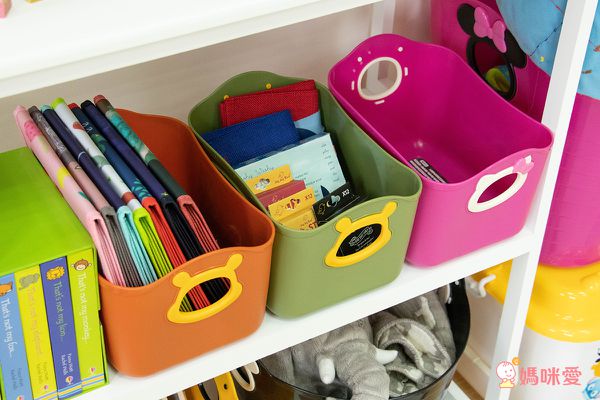 日本錦化成 - 日本製置物籃三入組-小熊維尼-墨綠.米白.橘 (17.5*10*13cm)-500ML