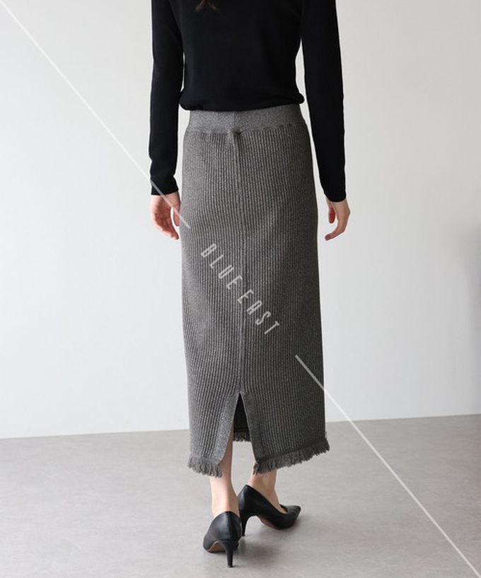 日本 BLUE EAST - 微閃亮羅紋針織流蘇開叉鉛筆裙-黑