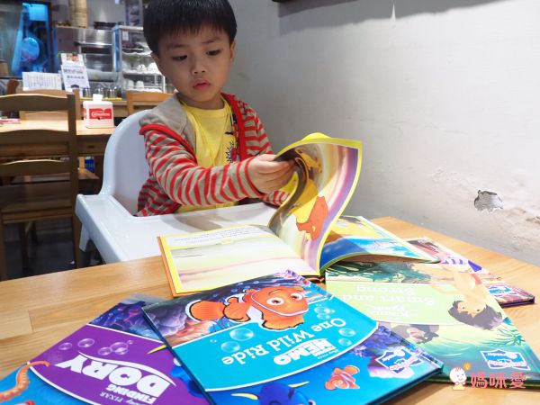 限定賣場！【夢幻迪士尼平板】 有了它～孩子自動自發念英文！