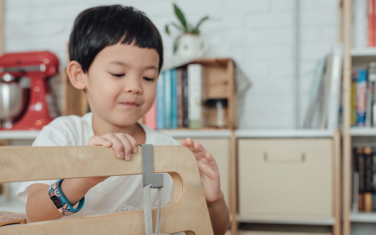 募資超過1700萬！台灣製造【走走家具 兒童成長桌椅】