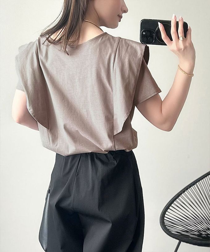 日本 Classical Elf - 純棉柔滑光澤感荷葉袖上衣-黑