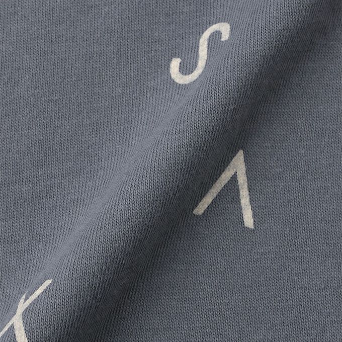 日本 petit main - [低價]接觸冷感 滿版印花短袖上衣-英文-灰