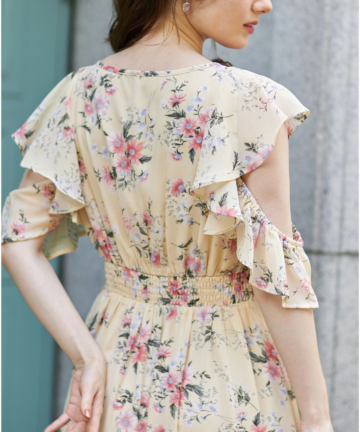 日本 tocco-closet - 精靈荷葉開袖雪紡洋裝-碎花-天使白