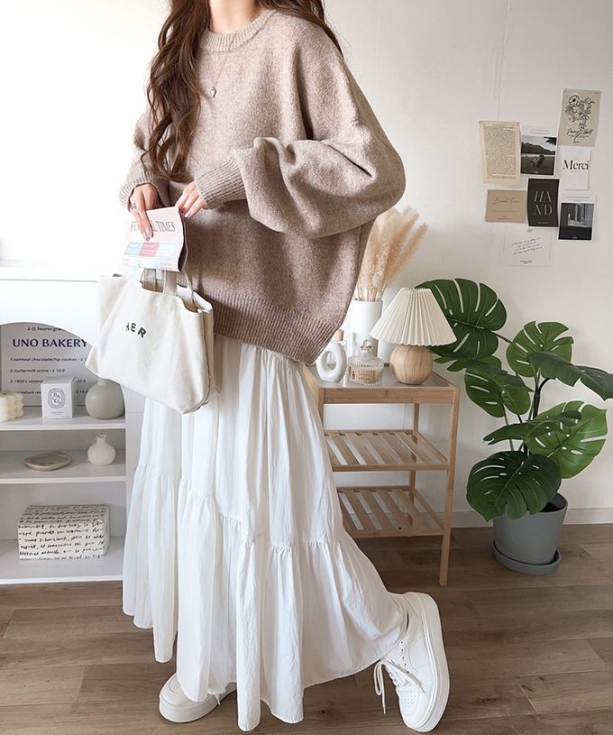 日本 Classical Elf - 溫柔圓領寬版純色針織毛衣-白