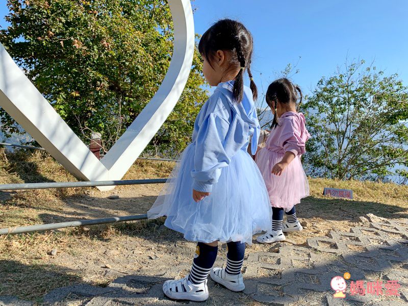 百穿不膩出門首選！超萌兔耳帽T網紗洋裝