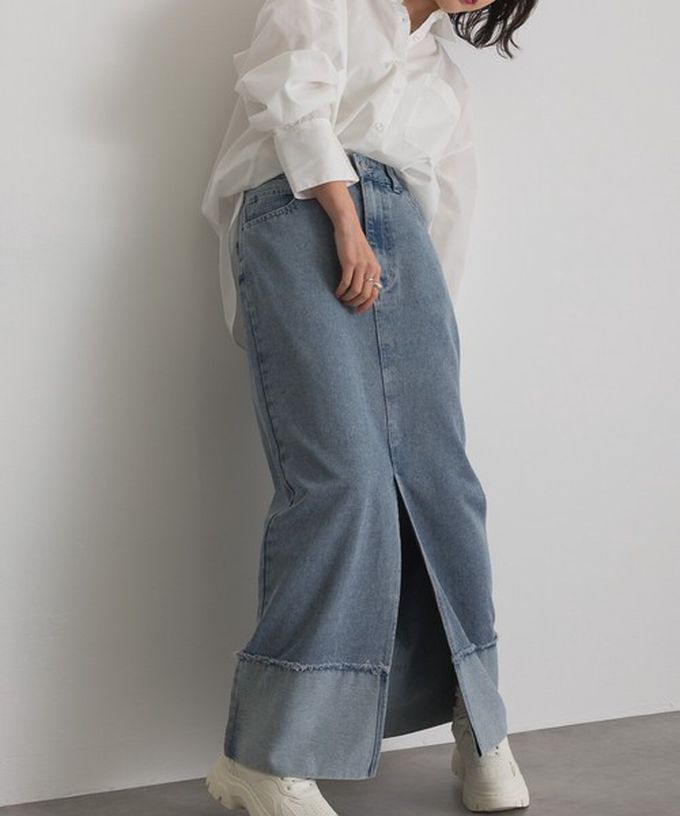 日本 ELENCARE DUE - 10oz抽鬚摺邊俐落前開叉牛仔長裙-黑