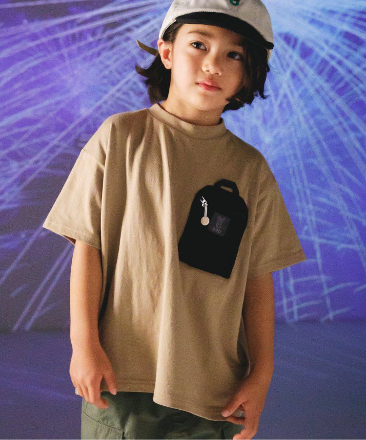 日本 BREEZE - 聯名款 夜光拉鍊大口袋短袖上衣-卡其