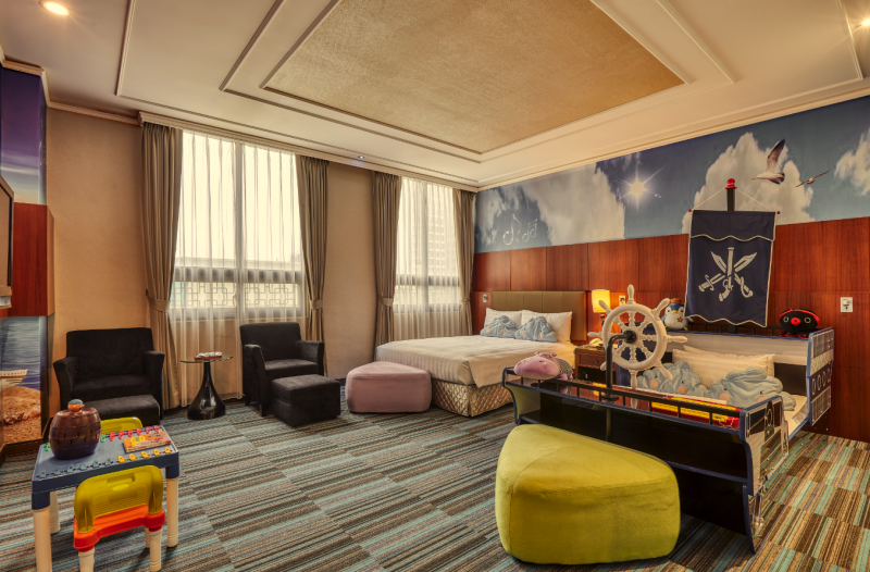 一泊一食↘３折再送四方牧場券 ꕥ 苗栗馥藝金鬱金香酒店