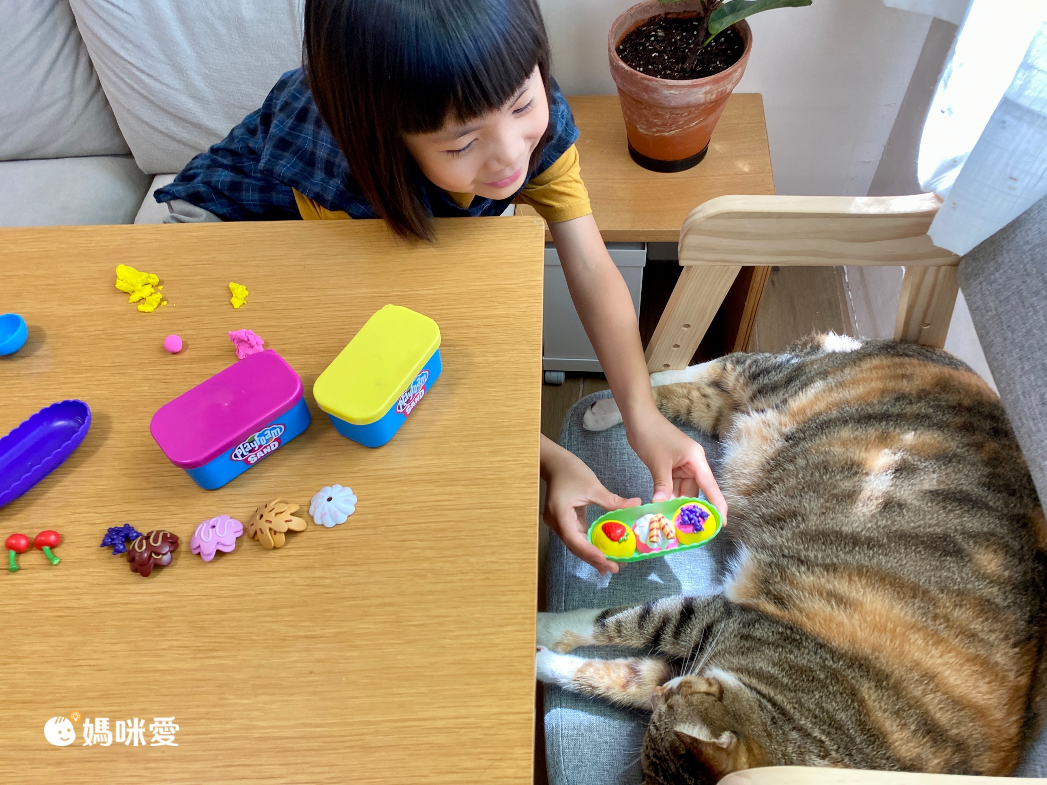 結合黏土+動力沙優點！【Educational Insights】魔力沙黏土