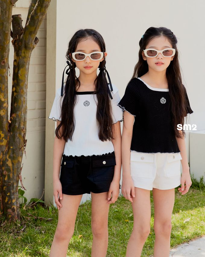 韓國 sm2 - 大U領木耳邊飄袖上衣-黑