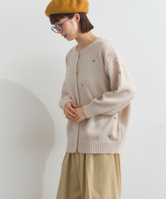 日本 Lupilien - 低調小花刺繡圓領開襟針織外套-深藍