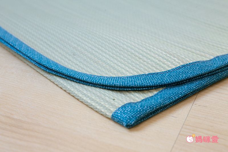 日本池彥 - 日本製抗菌防臭濕度調節 藺草草蓆/睡墊-一般款-星星粉 (70x120cm)