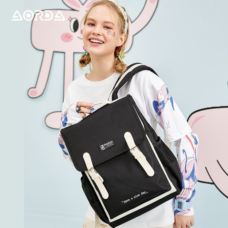 簡約少女感磁釦翻蓋書包-黑色 (28x38.5x15cm)