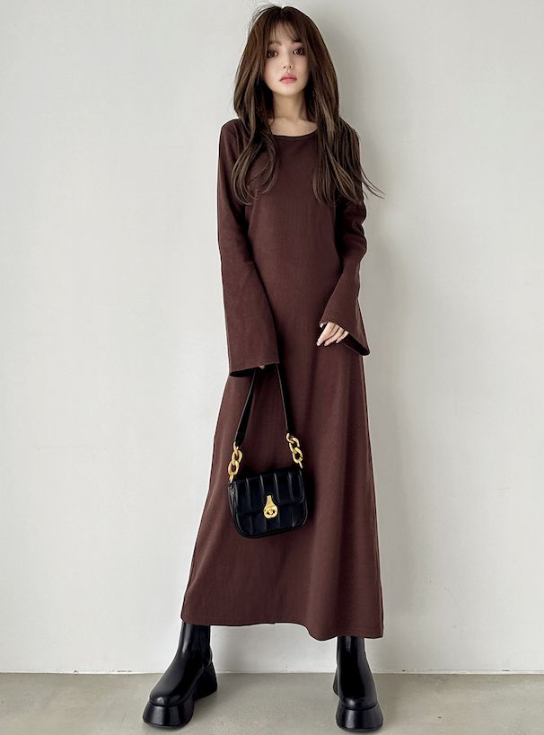 日本 GRL - 圓領素色百搭長袖洋裝-淺米杏