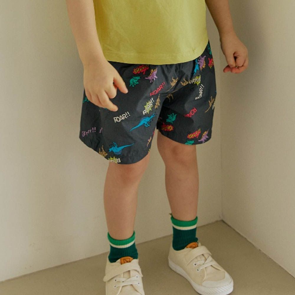 鬆緊腰彩色恐龍印短褲-黑灰