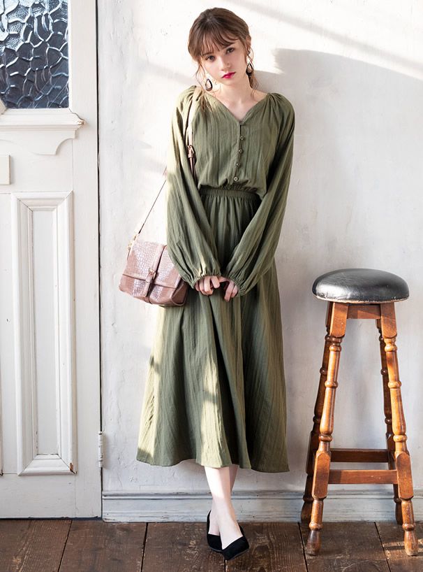 日本 GRL - 小步舞曲泡泡袖縮腰洋裝-軍綠