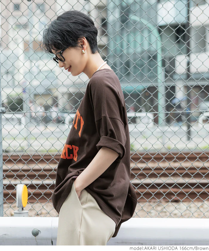 日本 COCA - 圓領純棉透氣字母短T-媽媽-白