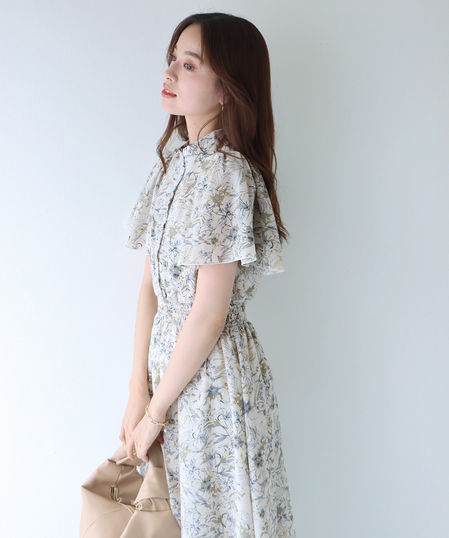 日本 BLUE EAST - 浪漫時光碎花雪紡短袖洋裝-寧靜花園-淺粉紫