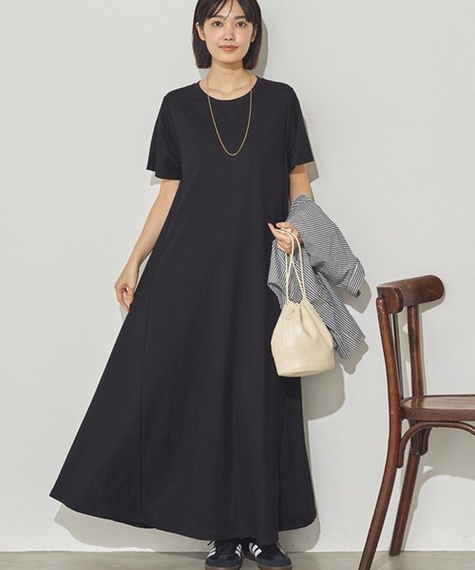 日本 Sans Souci 34+ - 接觸涼感 嫘縈傘擺素色短袖洋裝-水玉x黑