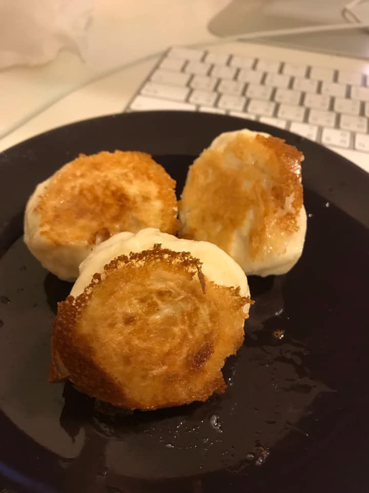 士林排隊美食！【大上海生煎包】皮脆肉汁噴發，0廚藝完美複製