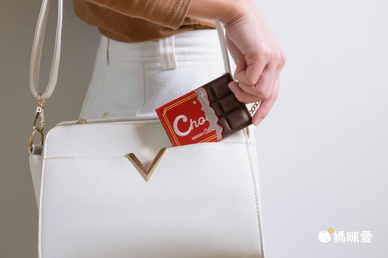 日本P+G design - 刺繡羊毛氈硬式悠遊卡夾/證件套-黑巧克力