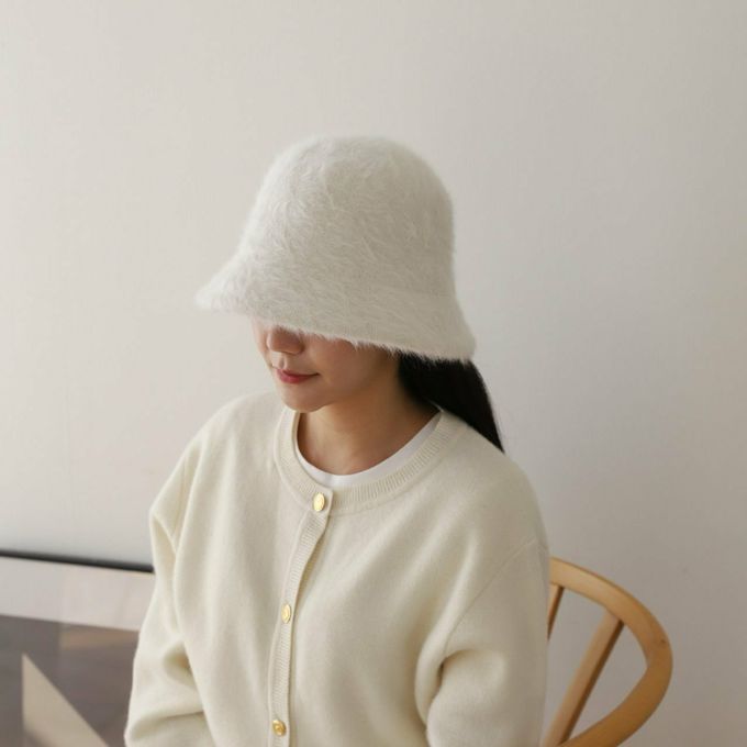 韓國配件連線 - 冬日保暖毛絨鐘型帽-白 (FREE)