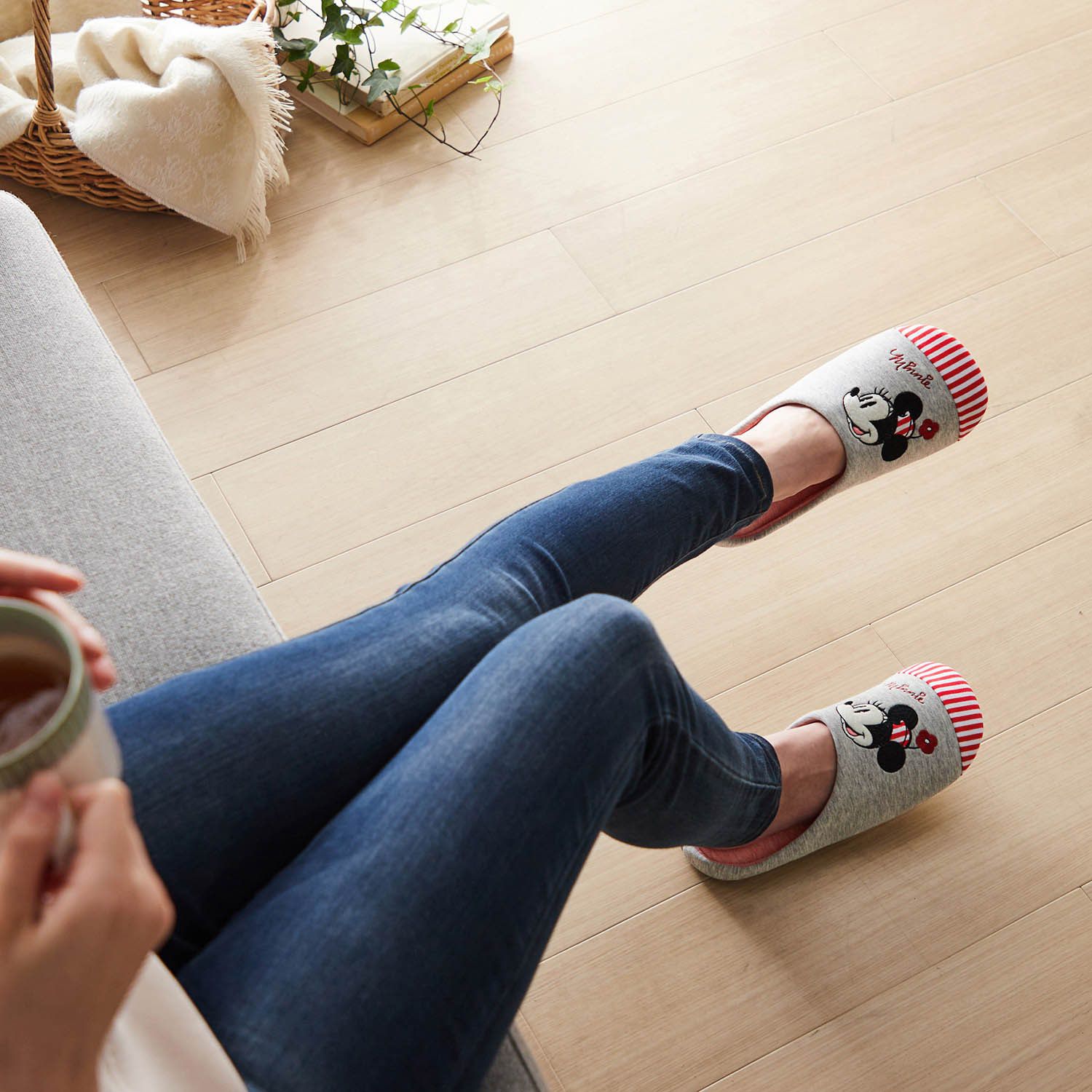 日本千趣會 - 迪士尼 低反發麵包室內拖鞋-小鹿斑比-可可