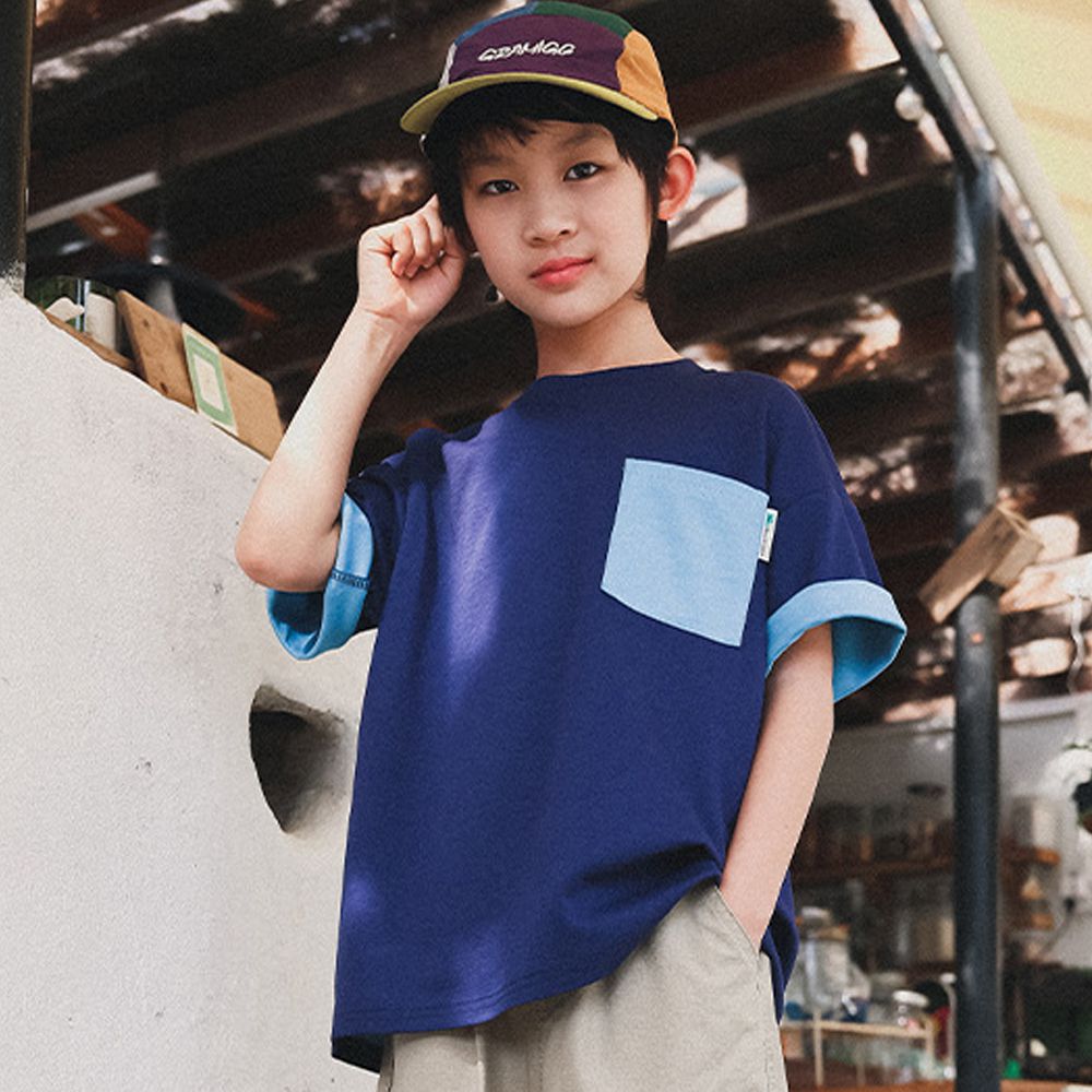 撞色口袋反摺短袖上衣-藏青