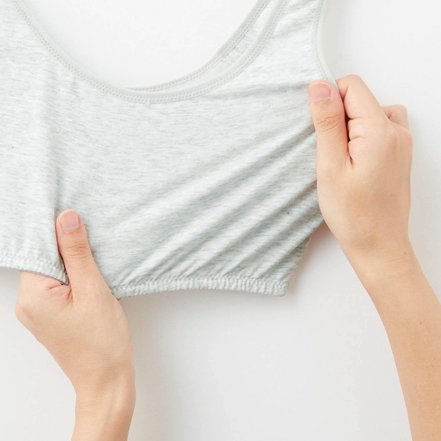 日本 Hummingchouchou - 排汗速乾 附Bra少女內衣/內搭胸衣-米白