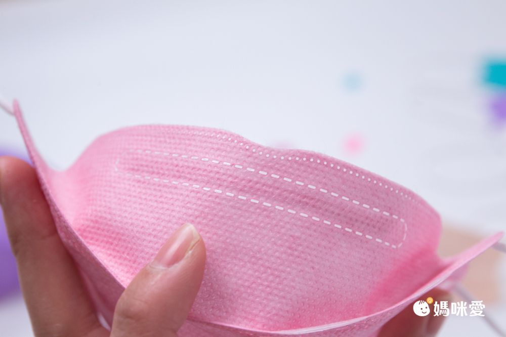 令和 Linghe - 兒童醫療級韓式KF94立體口罩/雙鋼印/台灣製-4D魚形/3D韓版-櫻花粉 (17x7±0.5cm)-10入/盒(未滅菌)