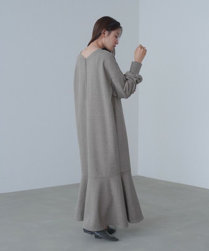 日本 Bab - 前後2way魚尾下擺休閒印花長袖洋裝-炭黑