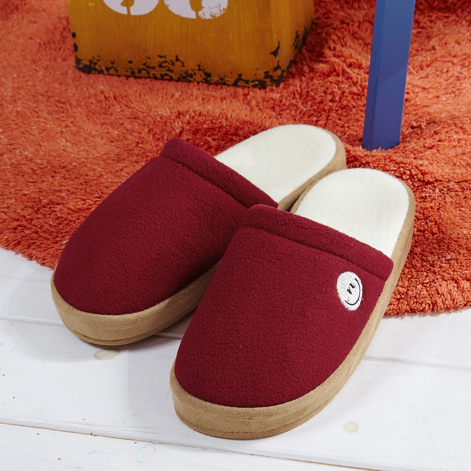 日本千趣會 - 厚底微笑刺繡室內拖-紅 (23-25cm)