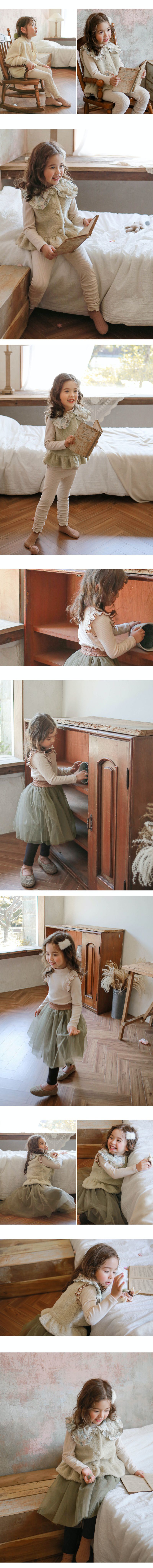 韓國 Puellaflo - 浪漫荷葉壓紋長袖上衣-米杏