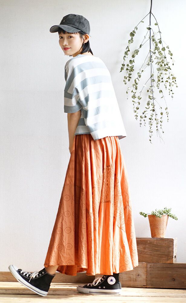 日本 zootie - 特色鏤空蕾絲拼接傘狀長裙-橘