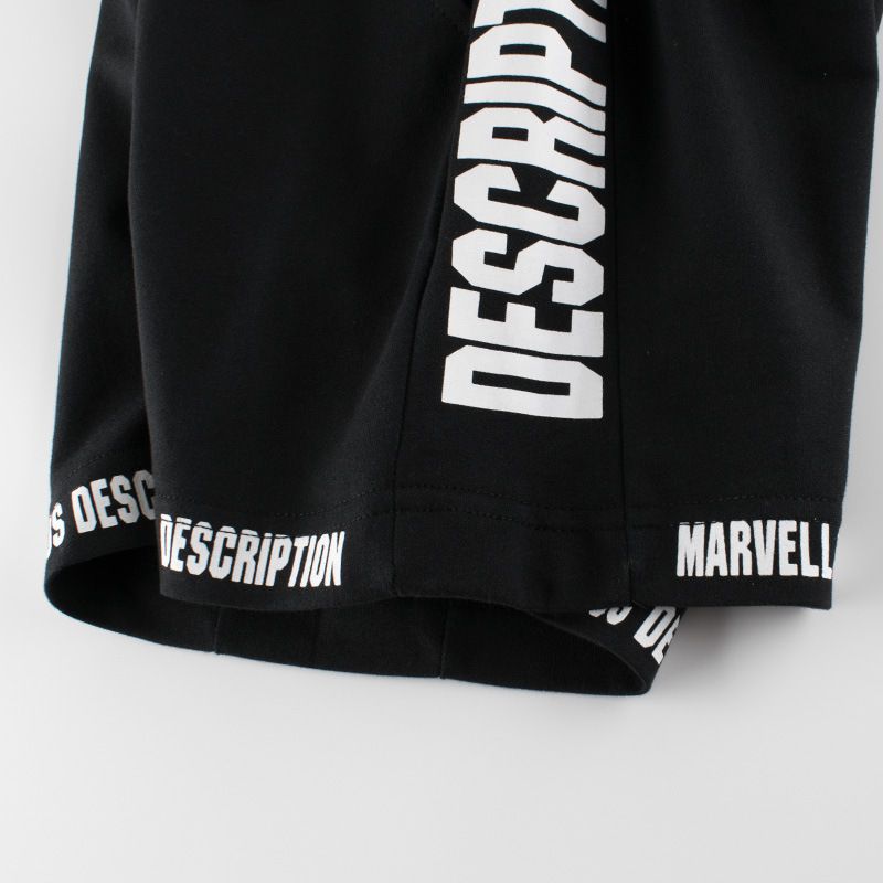 純棉腰鬆緊休閒五分褲-英文字-黑色