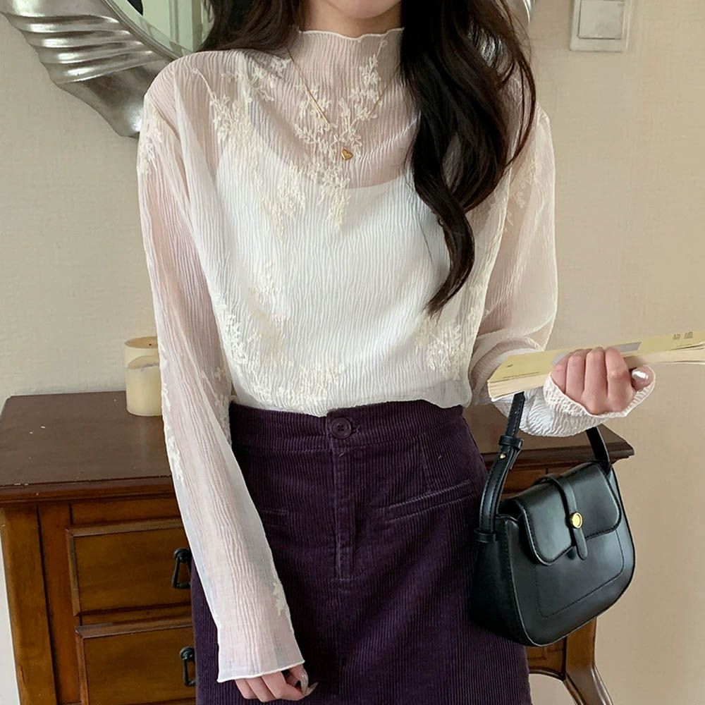 透視感皺摺緹花半高領長袖上衣-杏色 (F)