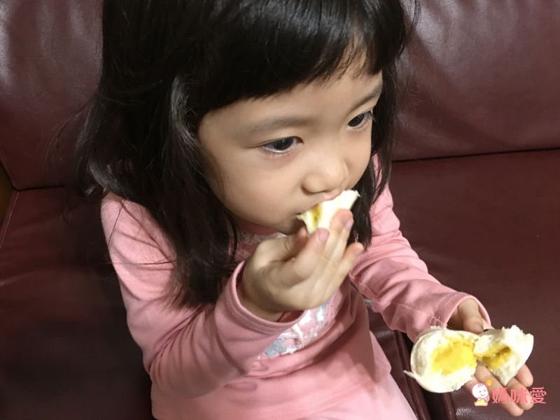 Hello Kitty 強勢回歸！超可愛造型包子、刈包 ❤ 輕鬆擄獲孩子的心