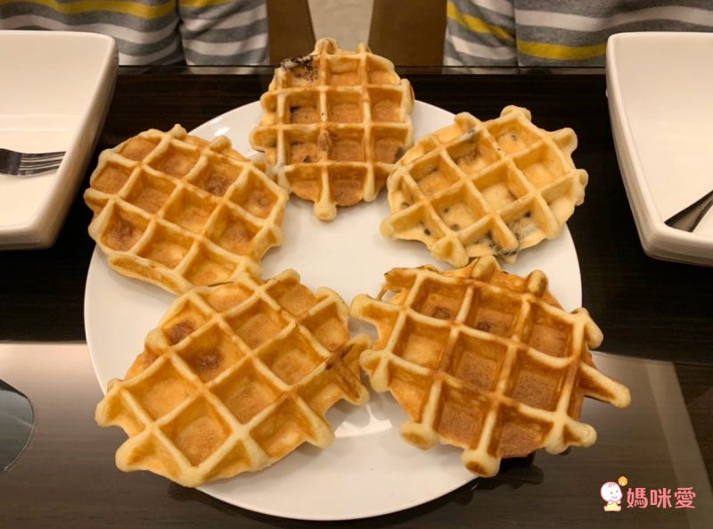 【比利時珍珠糖脆皮鬆餅】酥脆美味即刻享用！