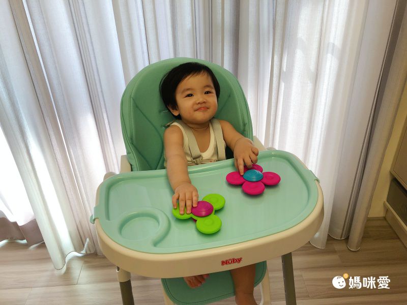 6個月喝奶到用餐都好用【Nuby】三合一高腳餐椅