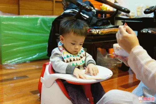 韓國 JellyMom 幫寶椅